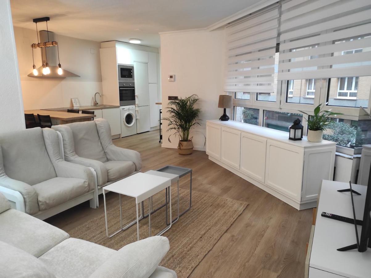 Centro Playa, Apartamento Con Garaje Gijón Exteriör bild